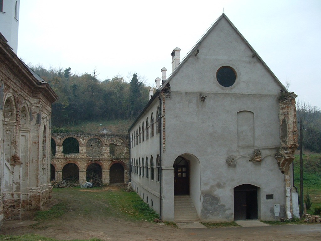 Фотографија из галерије Манастира Кувеждин, 2005 (20)